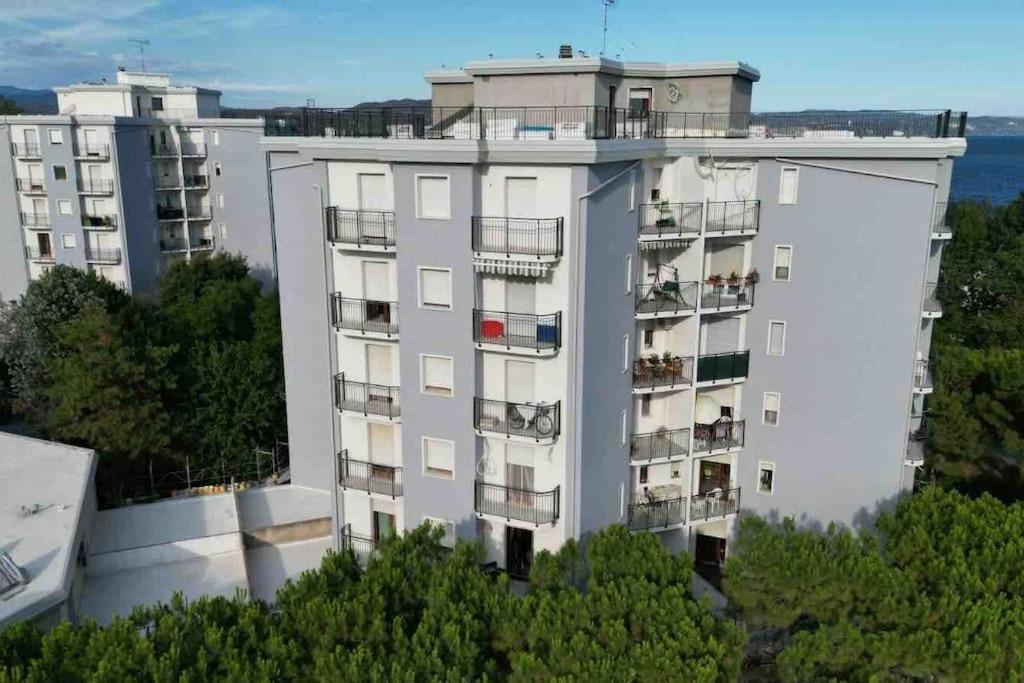 Appartamento Luxury Vista Mare Per 6 Persone A 마리나 율리아 외부 사진